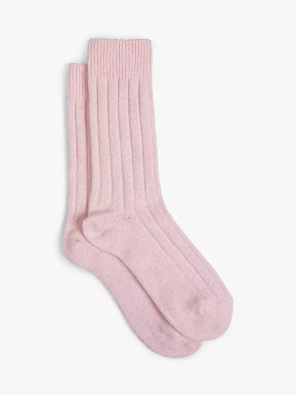 elegant cashmere socks | luxury cashmeres socks | cashmere collection | warm cosy socks | sumptuously soft cashmere