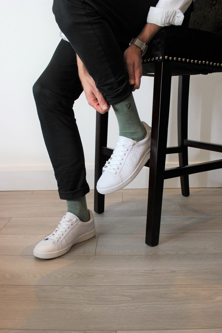 | breathable luxury socks | refined colour socks | European-made men’s socks | sustainable luxury hosiery