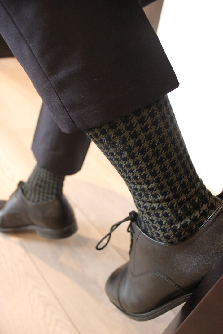 ustainable bamboo socks | soft bamboo socks for men | modern houndstooth socks | luxury sock gift | Sock Geeks bamboo socks | men’s fashion socks